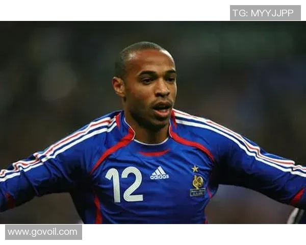 法国足球传奇亨利:从天赋少年到世界足球巨星的辉煌历程